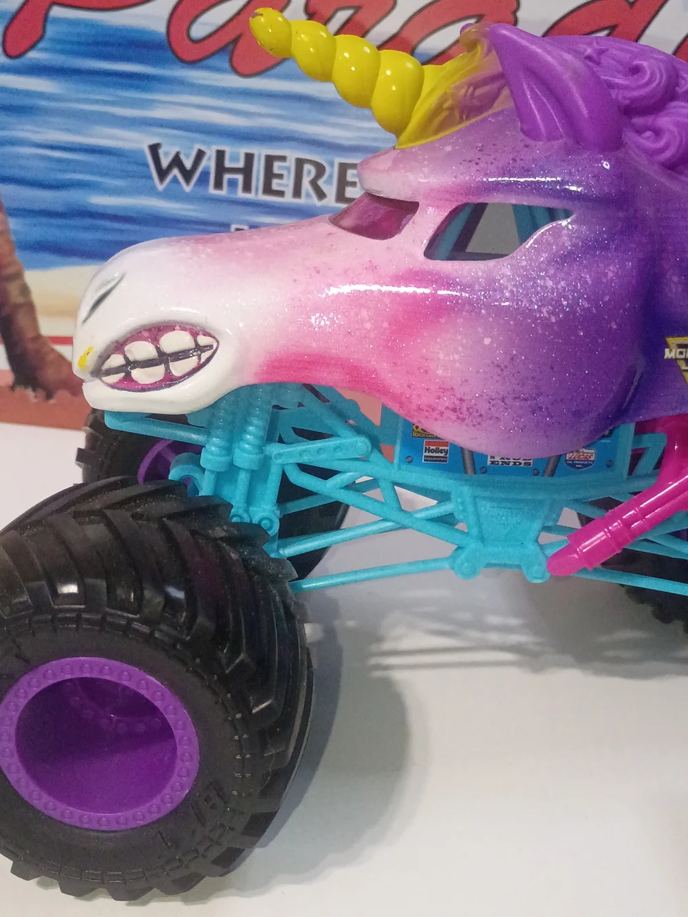 Sparkle Smash Unicorn Monster Truck - Purple & Pink 1:24 Scale